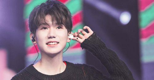 给明星偶像写,揭秘明星偶像的辉煌历程与幕后故事