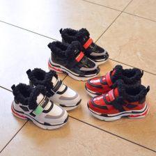 网红男宝高帮鞋子,潮流童鞋引领时尚风潮