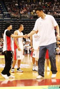 篮球明星拍照,捕捉篮球明星的拍照瞬间