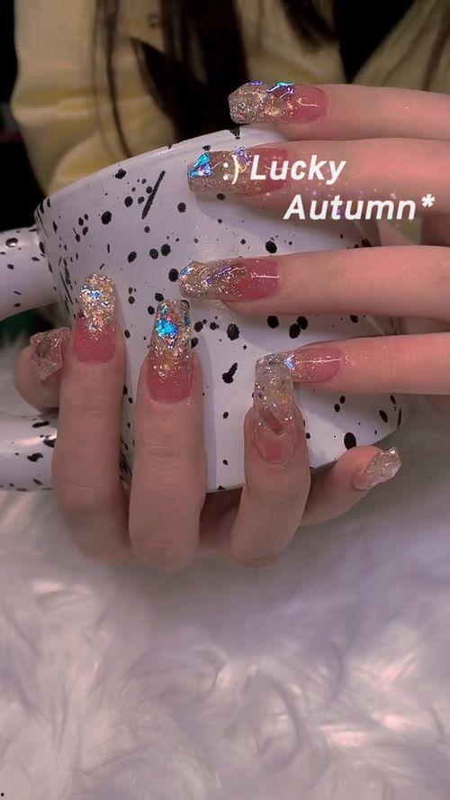 网红大美同款美甲,引领时尚潮流新风尚