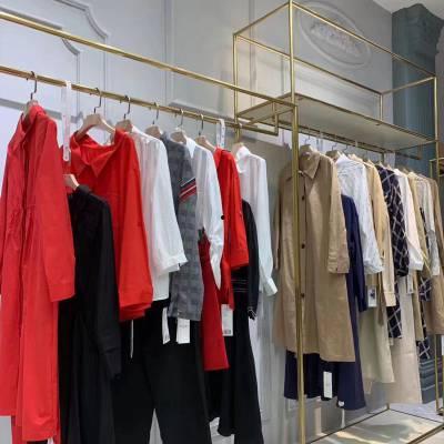 杭州网红服装批发店,潮流集结地，时尚批发新地标